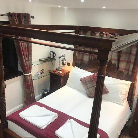 Hot Tub Hide Away Near Alton Towers Staffordshire Hotel Cheddleton Ngoại thất bức ảnh