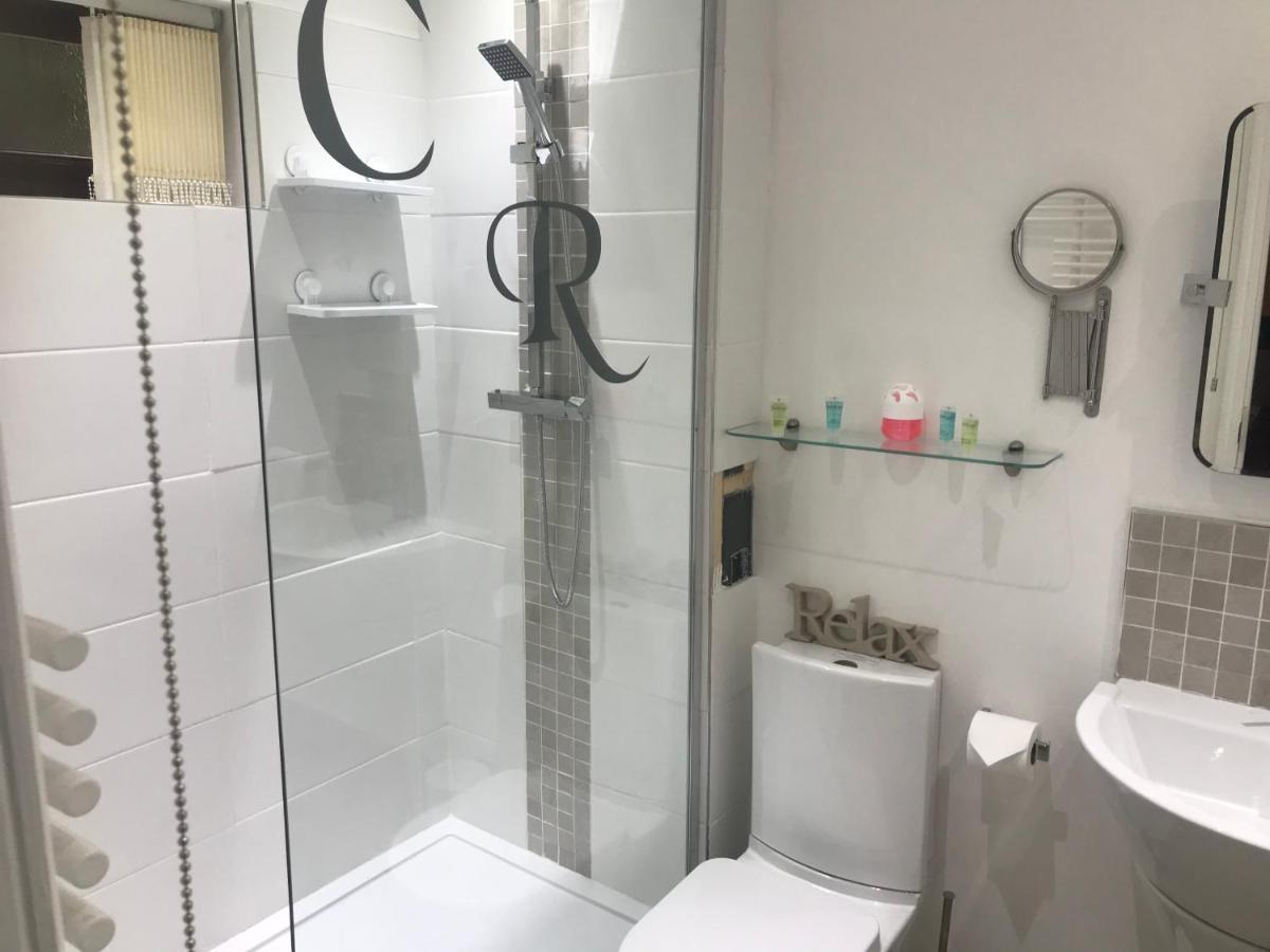 Hot Tub Hide Away Near Alton Towers Staffordshire Hotel Cheddleton Ngoại thất bức ảnh