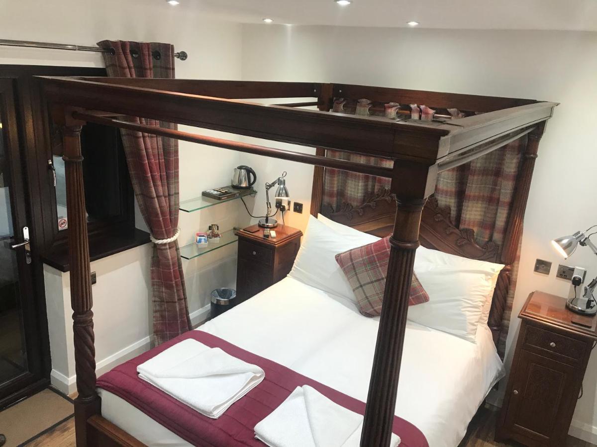Hot Tub Hide Away Near Alton Towers Staffordshire Hotel Cheddleton Ngoại thất bức ảnh