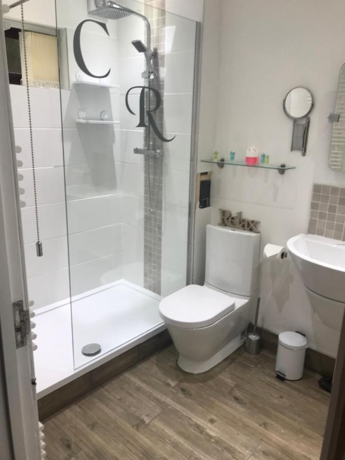 Hot Tub Hide Away Near Alton Towers Staffordshire Hotel Cheddleton Ngoại thất bức ảnh